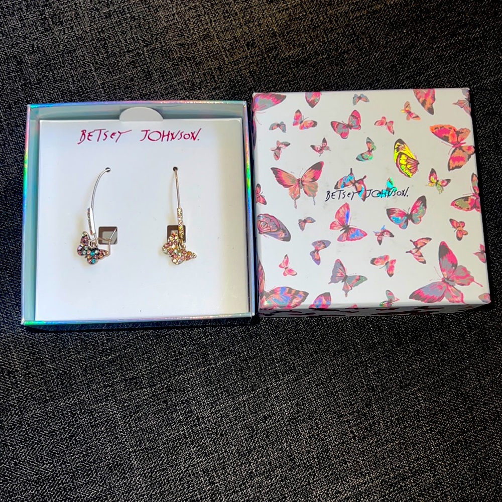 Betsey Johnson Butterfly🦋MultiColor Crystal Hoops/Dangling Gold Tone Earrings
